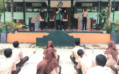 MTsN 9 Gunungkidul Sosialisasikan Gerakan Peduli dan Berbudaya Lingkungan Hidup di Sekolah